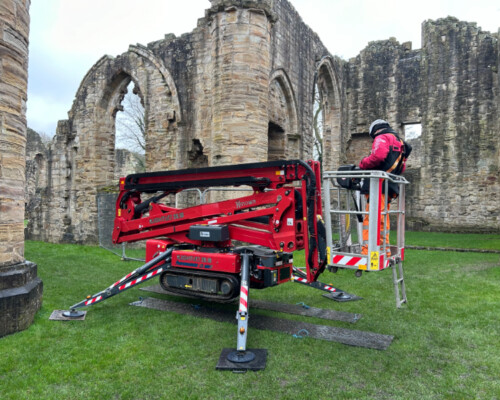 Survey conducted at height using a cherry picker. Survey conducted at height using a cherry picker.