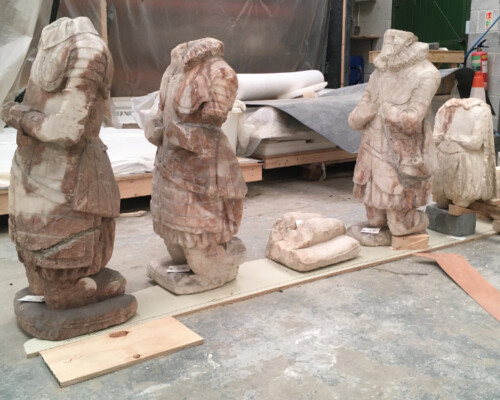 Dismantled elements from the Monson monument (1625) by Nicholas Stone in South Carlton Church, Lincolnshire, during conservation Dismantled elements from the Monson monument (1625) by Nicholas Stone in South Carlton Church, Lincolnshire, during conservation