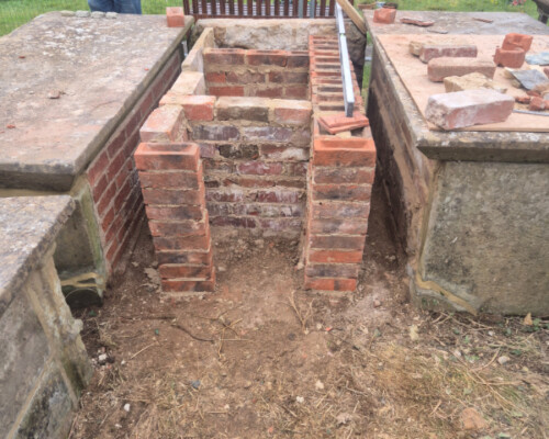 Conserving a group of tombs in Stretton on Dunsmore churchyard, Warwickshire, 2026